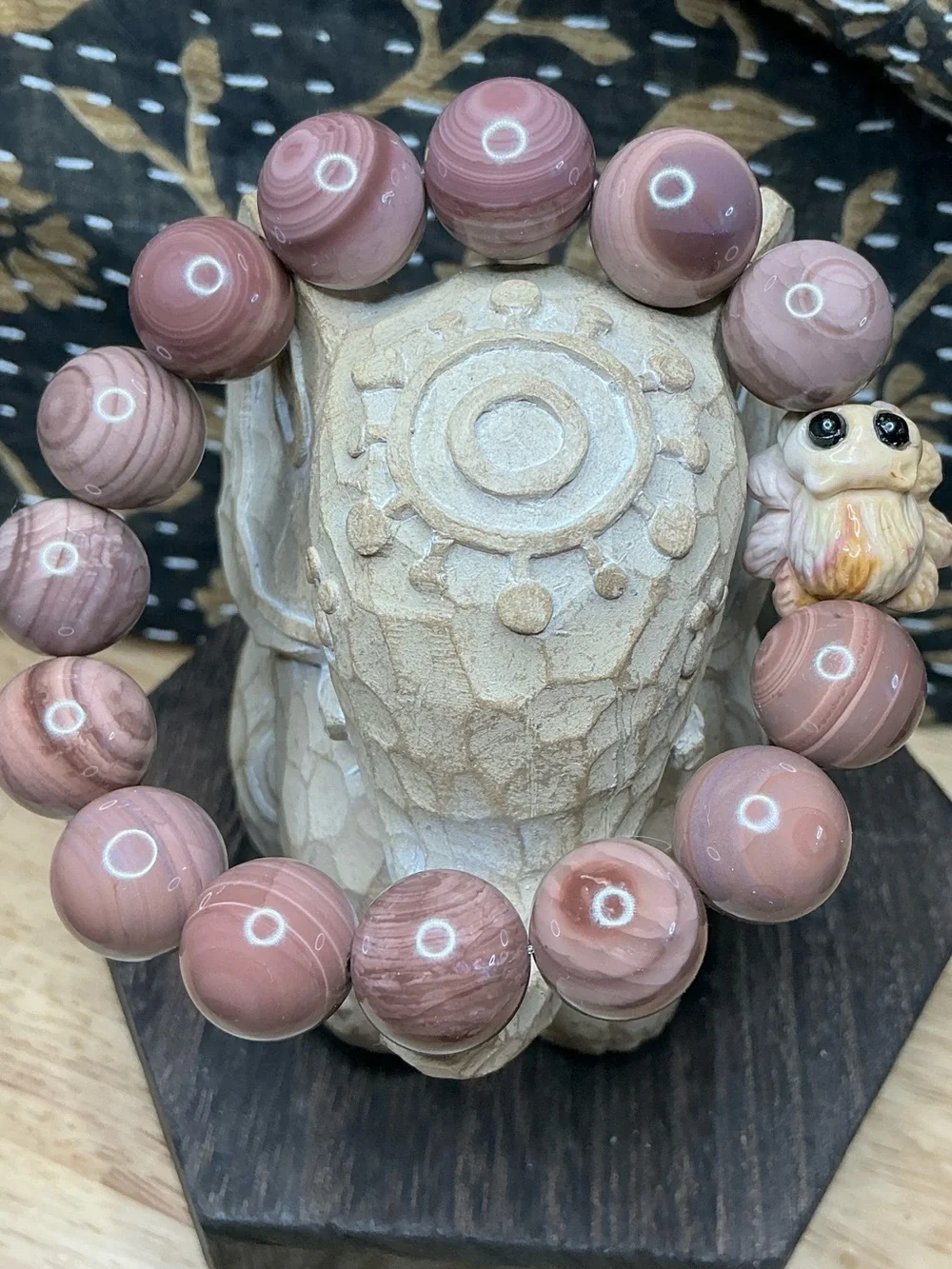 RARE: Cherry Alashan Agate 14mm with Spider - Picture 1 of 3